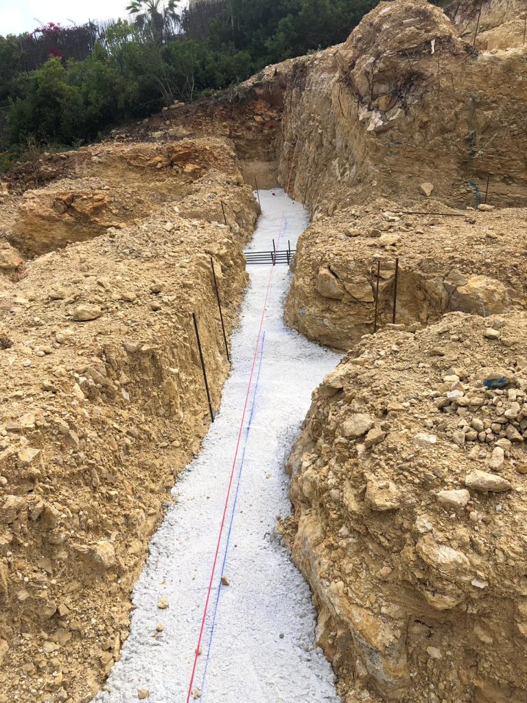 Project Management de 2 viviendas pareadas en Moraira - hormigon de limpieza en correa